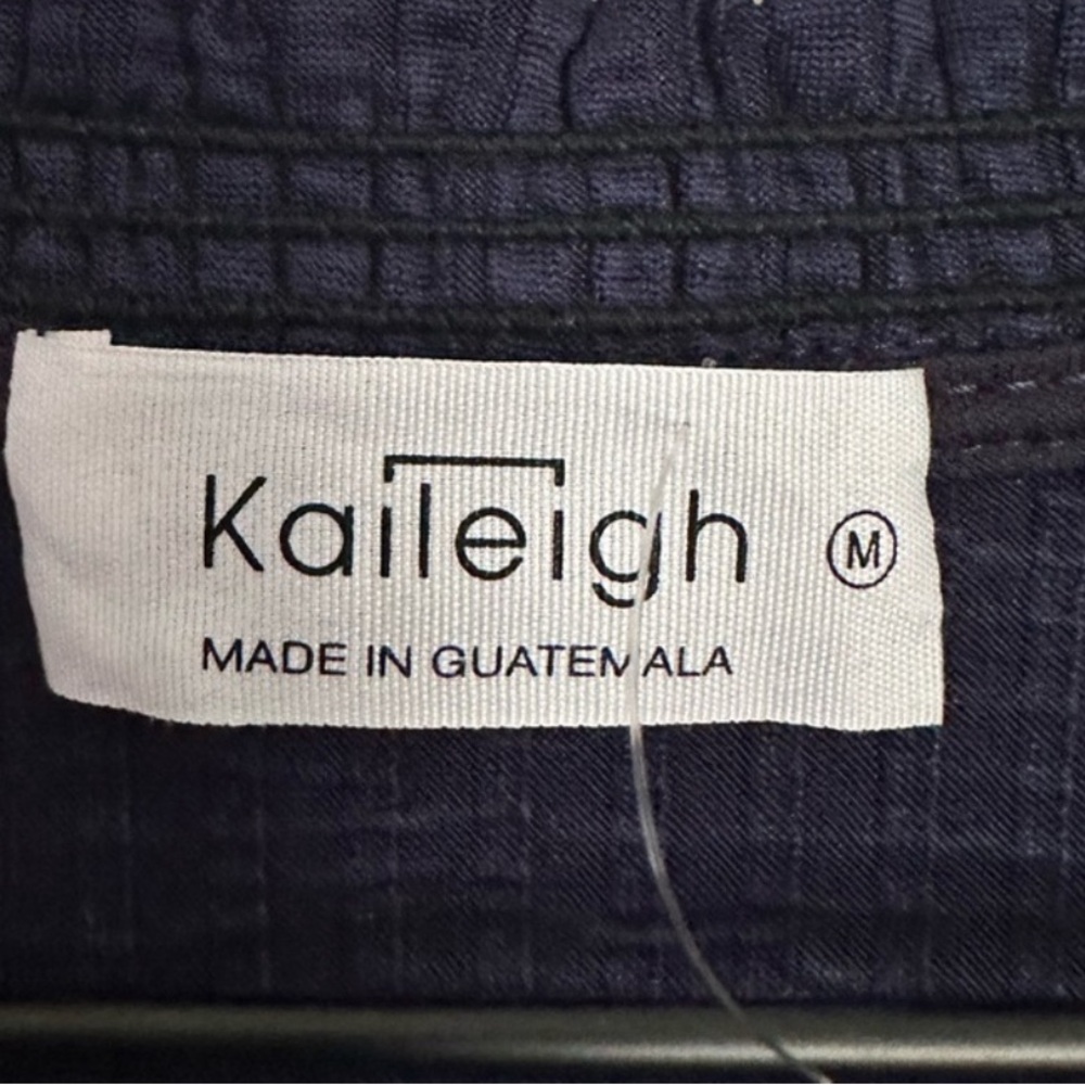 Kaileigh (Stitch Fix) Long Sleeve V Neck Casual Ruffle/Texture Blouse M New - Picture 3 of 4